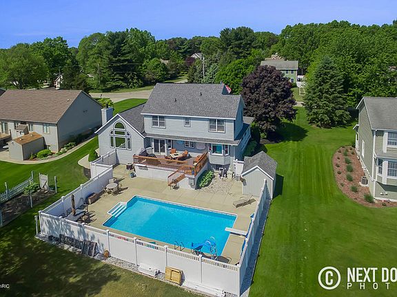 2nd image of 15548 160th Ave