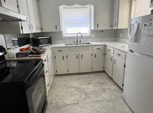 204 Oliver St, Selma, NC 27576