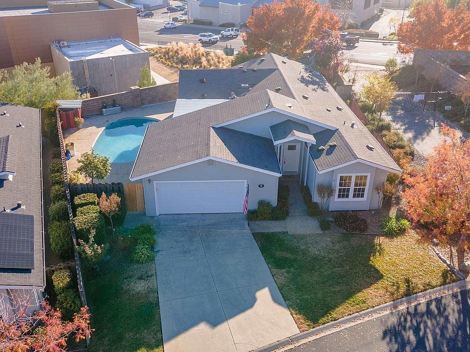 1st image of 12720 Robinia Cir Space 33
