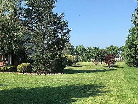 5th image of 5500 Stoneridge Dr