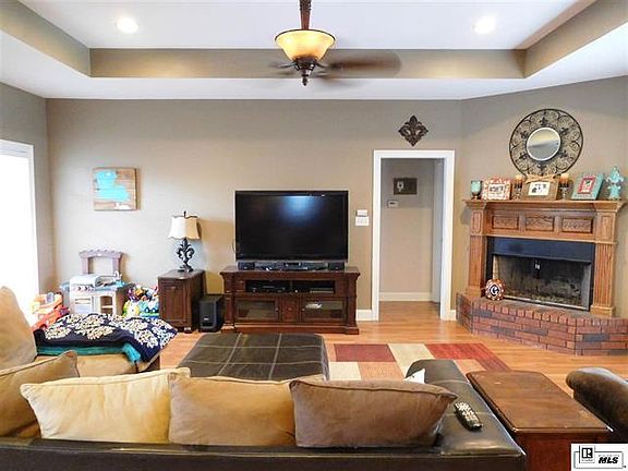 5th image of 123 Curry Creek Dr