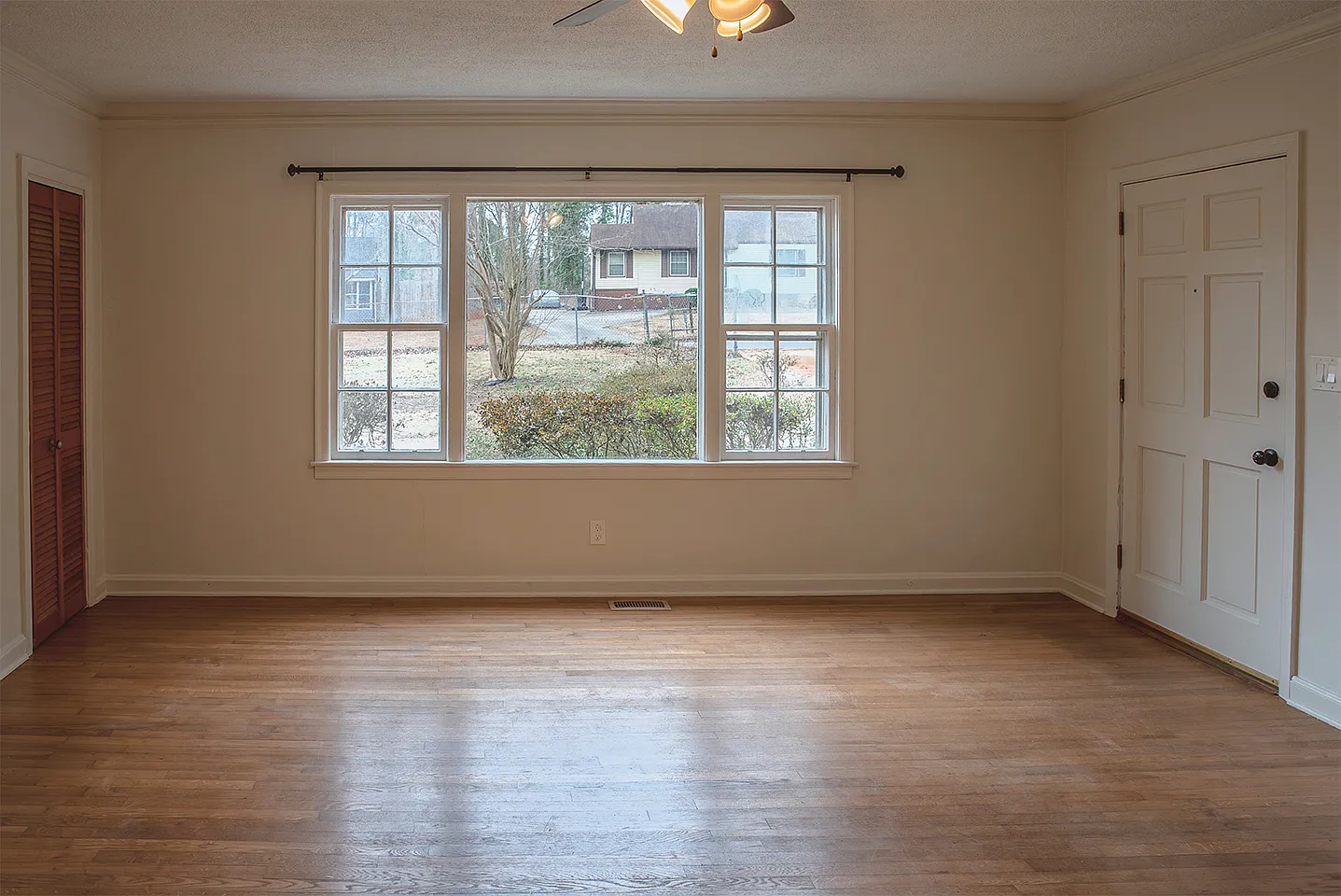 2 bed, 1600 sqft, $1,400 — Photo 3