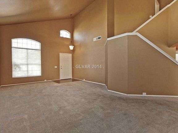 4th image of 8441 Bay Crest Dr