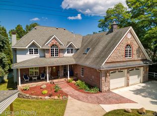 3864 Lakeshore Rd, Deckerville, MI 48427