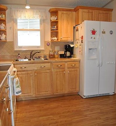 5th image of 270 Big Pine Ave N