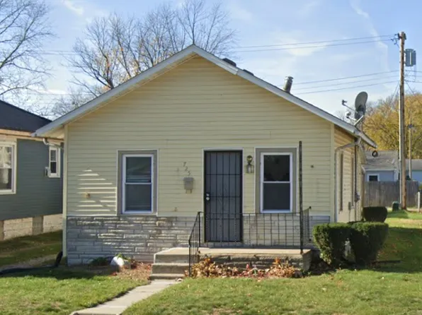 725 Grand Blvd, Mishawaka, IN 46544