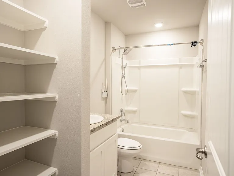 2234 S Savannah Lakes Dr — Photo 10