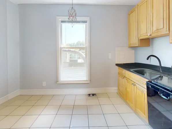 254 Elliot St #1, Newton Upper Falls, MA 02464