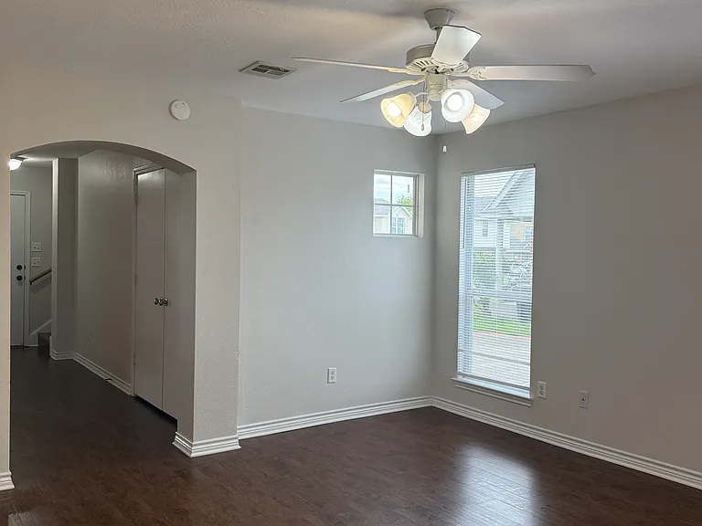 4039 Southern Trace Dr — Photo 16