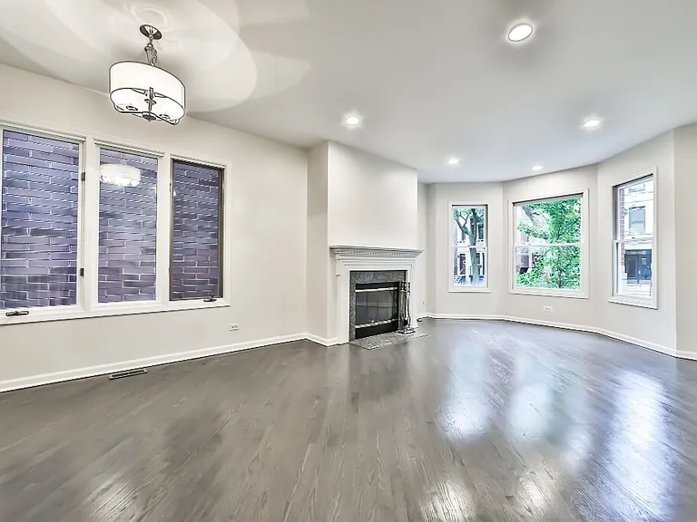 3230 N Seminary Ave #1 — Photo 7