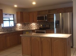 741 Willow Grove Ter, Davie, FL 33325