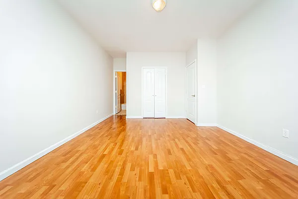 Rented by Nooklyn NYC LLC | media 8