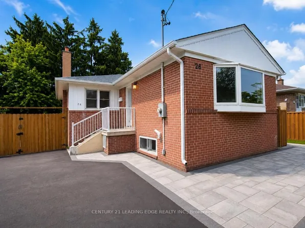 28 Eringate Dr, Toronto, ON M9C 3Y7