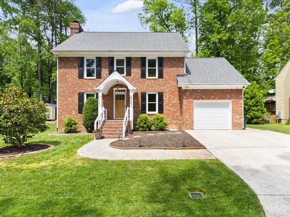 4704 Lancashire Dr, Raleigh, NC 27613