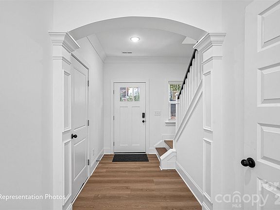 3rd image of 4506 Castleton Rd