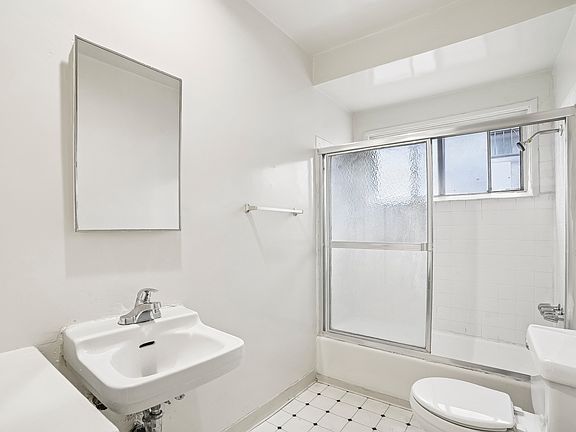 4th image of 3940 Sepulveda Blvd #A