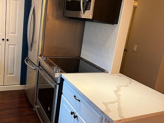 Nice stainless steel appliances