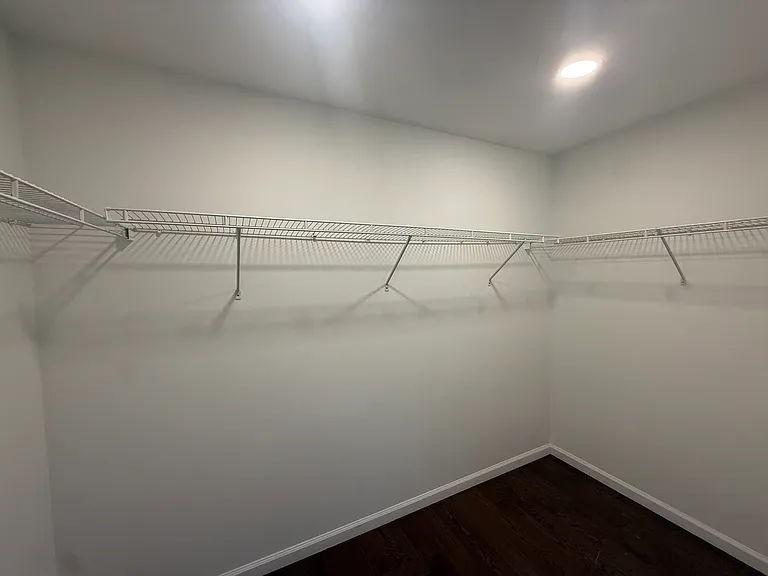 1319 Mohr Cir — Photo 16