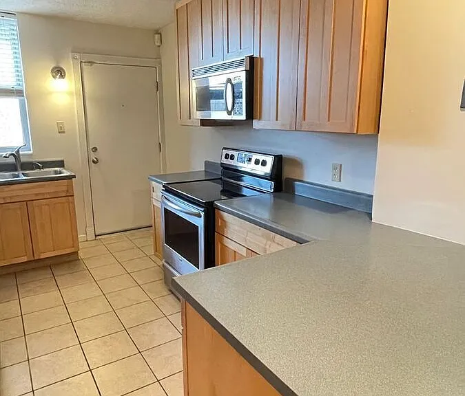 377 N Taylor Ave #3S — Photo 8