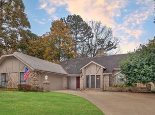 1220 Lovers Ln, Longview, TX 75604