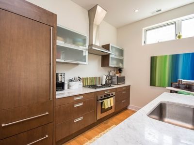 2736 N Southport Ave, Chicago, IL, 60614