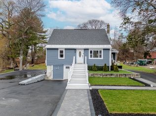 92 Wenham St, Danvers, MA 01923
