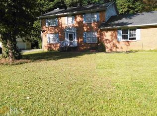 1052 Huntingdon Ct, Stone Mountain, GA 30083