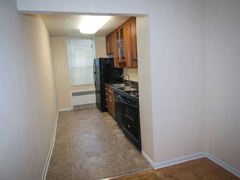 Steward Tower Apartments — Photo 51