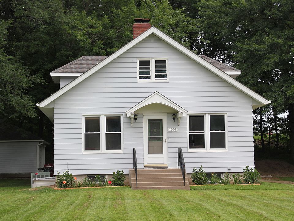 1906 3rd Street, Camanche 