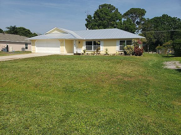 2nd image of 7006 Plumosa Ln
