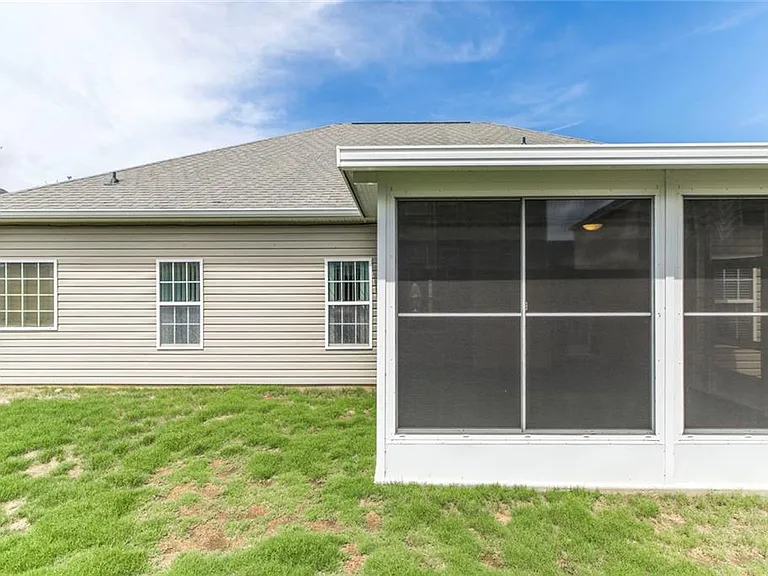 104 Bryce Dr — Photo 30