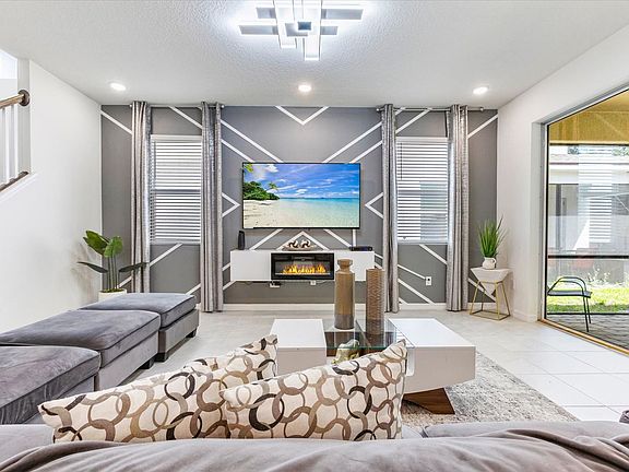 3rd image of 1909 Tropical Palms Cir #Id1248709p