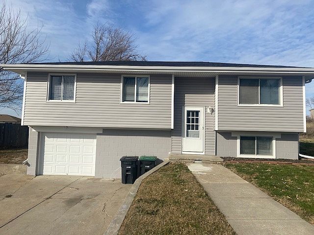 1st image of 3810 Ramblewood Dr