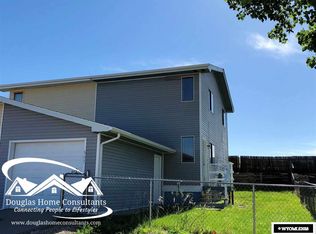 907 Skyline Dr, Douglas, WY 82633