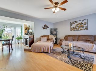 5 Colonial Ct, Jackson, NJ 08527