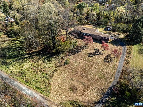 3rd image of 5579 Covesville Ln
