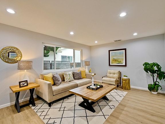 5th image of 1883 Saint Andrews Pl