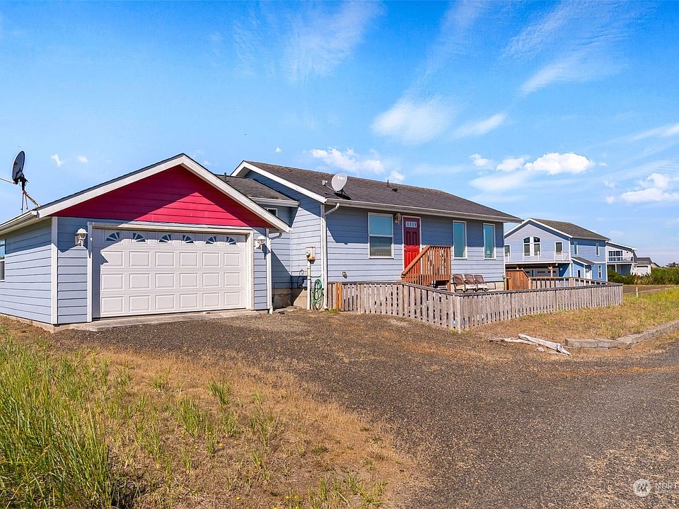 1st image of 1438 Storm King Avenue SW