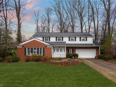 31502 Aldrich Dr, Bay Village, OH, 44140