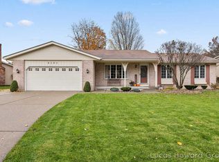 8280 Mellowwood Dr, Jenison, MI 49428