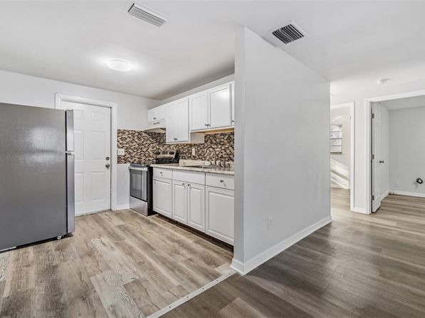 tampa-florida-82046667 picture