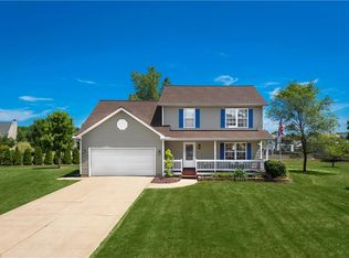 35296 Chaucer Dr, North Ridgeville, OH 44039