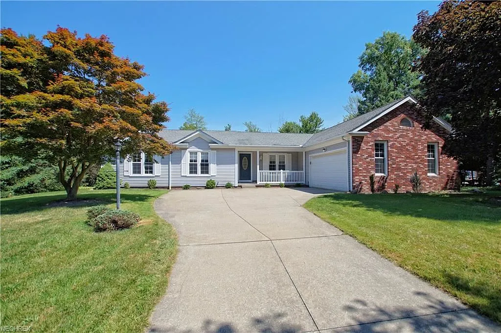 19305 Rashell Dr photo 1