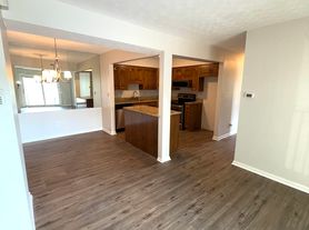 1440 Slade Ave