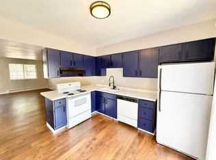 37 Royal Crest Dr APT A, Pueblo, CO 81005