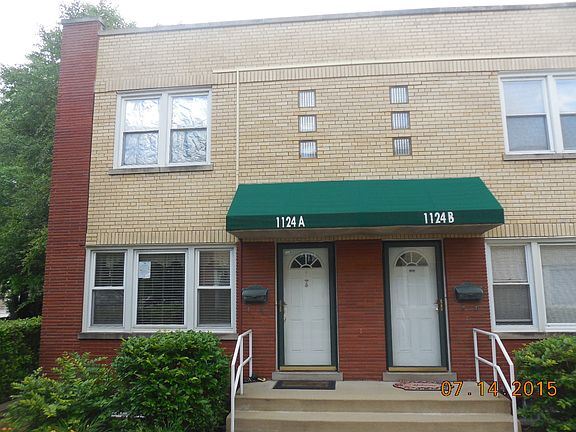 2nd image of 1124 N Harlem Ave APT A