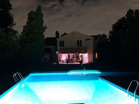 2nd image of 41 Meadow Rue Ln