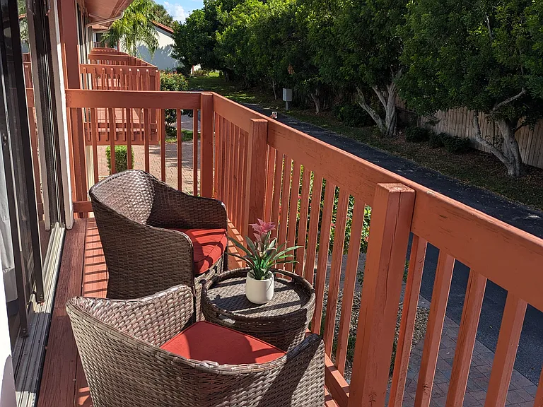 723 Sorrento Inlt — Photo 13