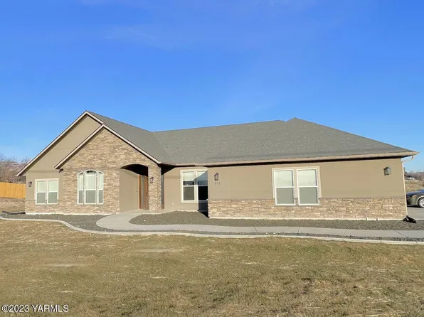 611 Terrace Heights Dr, Yakima, WA 98901