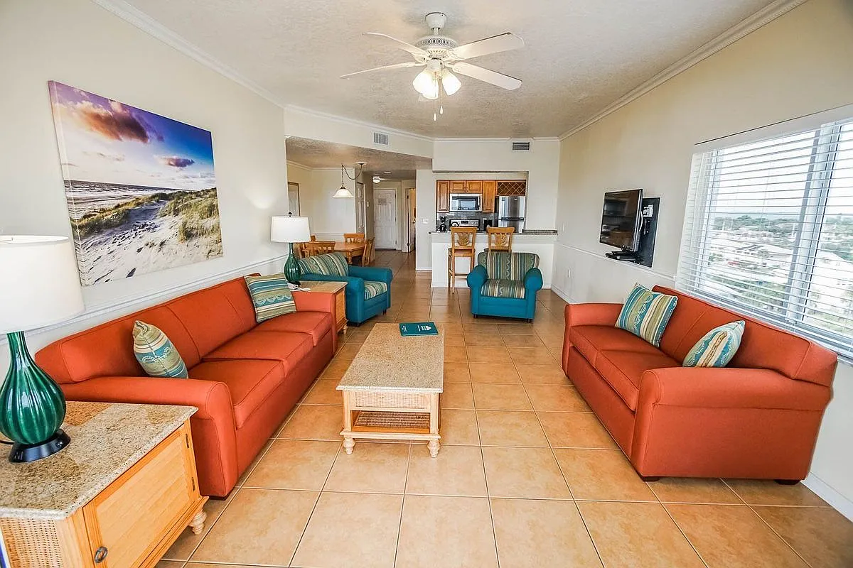 2 bed, 1.0 bath, 1220 sqft, $2,200 — Photo 4